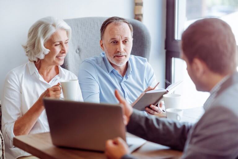 Retraite à deux : anticiper la réversion et la fiscalité successorale